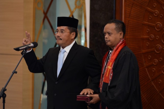 Gubernur Sumatera Utara (Sumut) Muhammad Bobby Afif Nasution melantik Togap Simangunsong sebagai Sekretaris Daerah Provinsi (Sekdaprov) Sumut.