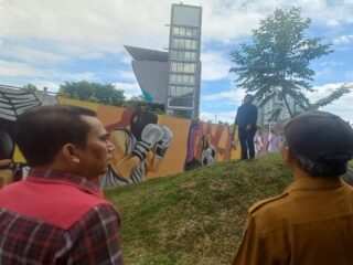 Kondisi sarana dan prasarana di kawasan Urban Community Park Kebun Bunga, Jalan Candi Borobudur, Kecamatan Medan Petisah, mendapat sorotan tajam dari Komisi 4 DPRD Kota Medan. Dalam inspeksi mendadak yang dilakukan Senin (14/7/2025)