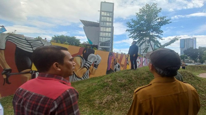 Kondisi sarana dan prasarana di kawasan Urban Community Park Kebun Bunga, Jalan Candi Borobudur, Kecamatan Medan Petisah, mendapat sorotan tajam dari Komisi 4 DPRD Kota Medan. Dalam inspeksi mendadak yang dilakukan Senin (14/7/2025)
