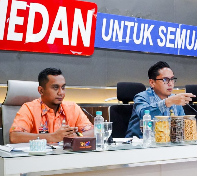 Wali Kota Medan, Rico Tri Putra Bayu Waas, menegaskan bahwa validasi terhadap objek pajak harus dilakukan secara akurat dan menyeluruh guna mencegah kebocoran serta meningkatkan Pendapatan Asli Daerah (PAD) Kota Medan.