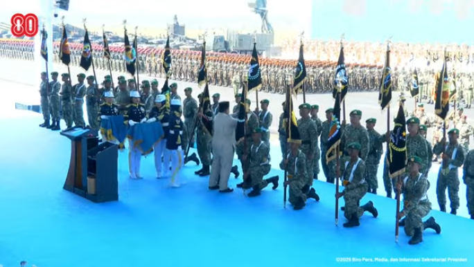 Proses peresmian 6 Kodam Baru, 14 Kodaeral dan 3 Kodau, oleh Presiden Prabowo Subianto.