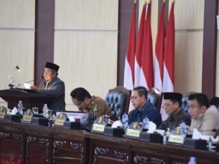 Fraksi Partai Keadilan Sejahtera (PKS) DPRD Kota Medan menyampaikan lima poin catatan penting terhadap Rancangan Peraturan Daerah tentang Rencana Pembangunan Jangka Menengah Daerah (RPJMD) Kota Medan 2025–2029.