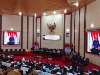 Rapat paripurna DPRD Medan yang digelar Senin (4/8/2025).