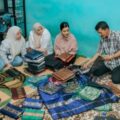 Ketua Dewan Kerajinan Nasional Daerah (Dekranasda) Sumatera Utara, Kahiyang Ayu, menunjukkan komitmen nyata dalam mendukung pelestarian budaya lokal dengan mengunjungi sentra pengrajin songket di Desa Silo Bonto, Kecamatan Silau Laut, Kabupaten Asahan, Senin (4/8/2025).