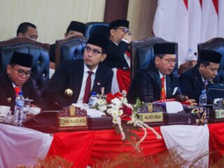 Rapat paripurna dengan agenda mendengarkan pidato kenegaraan Presiden RI, Prabowo Subiant terkait HUT Kemerdekaan RI ke-80 di Gedung DPRD Medan, Jumat (15/8/2025).