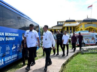 Bobby Nasution saat membuka Pekan Inovasi Investasi Sumatera Utara (PIISU) 2025 dan Peringatan Hari Indonesia Menabung di Halaman Istana Maimon Medan, Rabu (20/8/2025).