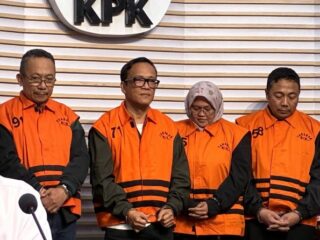 Komisi Pemberantasan Korupsi (KPK) menetapkan Wakil Menteri Ketenagakerjaan (Wamenaker) Immanuel Ebenezer sebagai tersangka terkait kasus pemerasan pengurusan sertifikat K3 (Keselamatan dan Kesehatan Kerja) di Kementerian Ketenagakerjaan.