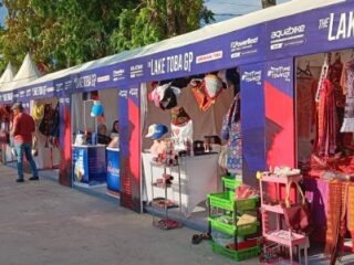 Pesta Horas yang digelar di Lapangan Sisingamangaraja Balige, Sabtu (23/8/2025), menjadi momentum promosi pariwisata Danau Toba di tengah perhelatan internasional F1 Powerboat World Championship 2025.