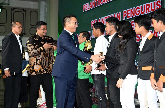 Gubernur Sumut Bobby Nasution pada acara Pelantikan Pengurus Provinsi (pengprov) Persatuan Olahraga Berkuda Seluruh Indonesia (PORDASI) Sumut, yang berlangsung di Aula Raja Inal Siregar, Jalan Diponegoro Nomor 30 Medan, kemarin.