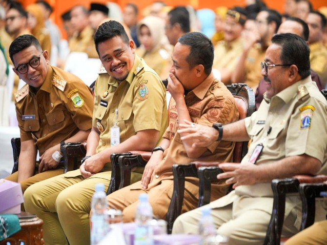 Bobby Nasution, menghadiri Forum Delapan Gubernur Penuntasan Tuberkulosis di Sasana Bhakti Praja (SBP) Kemendagri, Jalan Medan Merdeka Utara Nomor 7, Jakarta, Selasa (26/8/2029).