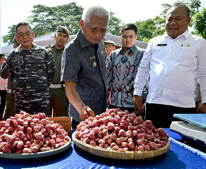Wakil Gubernur Sumatera Utara Surya mengungkapkan, pihaknya telah menggelar Pasar Murah di 394 titik lokasi atau 85 % kecamatan, yang tersebar di 33 kabupaten/kota se-Sumut.