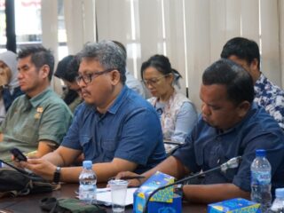 Rapat laporan OPD–Kecamatan yang dipimpin Asisten Pemerintahan dan Kesejahteraan