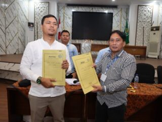 Syaifullah resmi terpilih sebagai Ketua Forum Wartawan Pemerintah Provinsi (FWP) Sumatera Utara periode 2025–2028 setelah meraih suara terbanyak dalam Musyawarah Anggota FWP yang digelar di Aula Amir Hamzah Dinas Pendidikan Sumut, Rabu (3/9/2025).