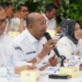 Pemerintah Kabupaten Langkat bersama Komisi Pemberantasan Korupsi (KPK) RI menggelar Rapat Koordinasi Pemantauan dan Evaluasi Monitoring, Controlling, Surveillance for Prevention (MCSP) Tahun 2025. Kegiatan berlangsung secara daring melalui Zoom Meeting dari Langkat Command Center (LCC) Kantor Bupati Langkat, Rabu (3/9/2025).