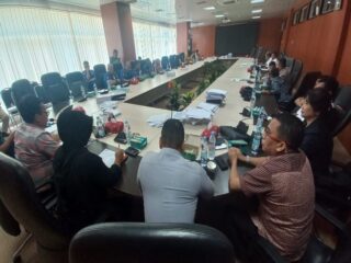 Rapat Panitia Khusus (Pansus) DPRD Kota Medan terkait Rancangan Peraturan Daerah (Ranperda) Pencegahan dan Penanggulangan Kebakaran mengungkap fakta bahwa petugas Dinas Pemadam Kebakaran dan Penyelamatan Kota Medan belum memiliki sertifikasi K3 Kebakaran.