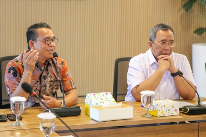 Pemko Medan terus mengupayakan revitalisasi RSUD dr. Pirngadi agar mampu memberikan pelayanan kesehatan yang lebih modern, nyaman, dan representatif. Untuk itu, Wakil Wali Kota Medan, Zakiyuddin Harahap, melakukan audiensi dengan Kementerian Kesehatan Republik Indonesia (Kemenkes RI) di Jakarta, Kamis (11/9/2025).