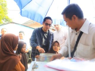 Wali Kota Medan, Rico Tri Putra Bayu Waas, kembali melaksanakan program Sapa Warga di Kelurahan Pasar Merah Timur, Kecamatan Medan Area, Sabtu (13/9/2025).