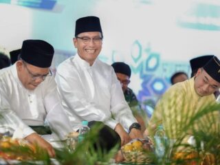 Pemerintah Kota (Pemko) Medan memperingati Maulid Nabi Muhammad SAW 1447 H/2025 M di Masjid Raya Kedatukan Sunggal Serbanyaman, Jalan Sunggal, Selasa (16/9/2025).