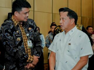 Gubernur Sumatera Utara (Sumut) Muhammad Bobby Afif Nasution menghadiri Rapat Koordinasi (Rakor) Pemerintahan se-Wilayah Sumatera 2025 di Swiss-Belhotel Harbour Bay Batam, Minggu (21/9/2025).