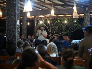 Gubernur Sumatera Utara (Sumut) Bobby Nasution menegaskan komitmen Pemerintah Provinsi (Pemprov) Sumut untuk menjadikan Bahorok dan Tangkahan di Kabupaten Langkat sebagai destinasi wisata unggulan, selain Danau Toba.