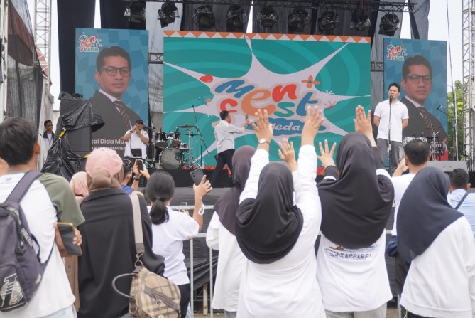 Kamar Dagang dan Industri Sumatera Utara (Kadin Sumut) bekerja sama dengan Kadin Indonesia menggelar Mendadak Festival (Menfest) di Arena PRSU Medan, 26-27 September 2025.