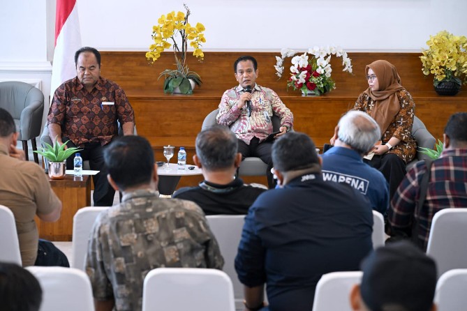 Badan Pendapatan Daerah (Bapenda) Sumut berhasil menghimpun sebesar Rp974 miliar atau sebesar 55,96% dari total target sebesar Rp1.7 triliun dari pajak kendaraan bermotor (PKB) sampai 30 September 2025.