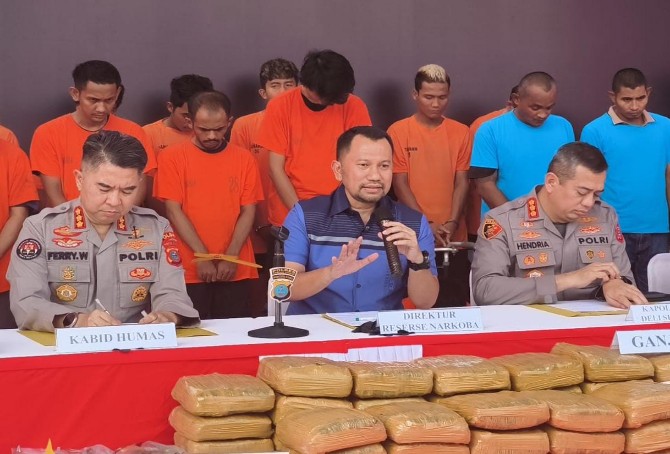 Polda Sumatera Utara akan mengajukan penerbitan Red Notice terhadap tiga orang yang masuk Daftar Pencarian Orang (DPO) kasus narkoba.