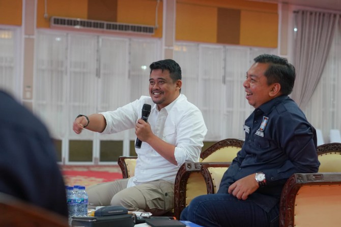 Setelah usulan penambahan kuota program rumah subsidi untuk masyarakat berpenghasilan rendah (MBR) di Sumatera Utara (Sumut) disetujui menjadi 20 ribu unit pada tahun 2025, Gubernur Sumut Bobby Nasution langsung menggelar diskusi bersama asosiasi pengembang perumahan.
