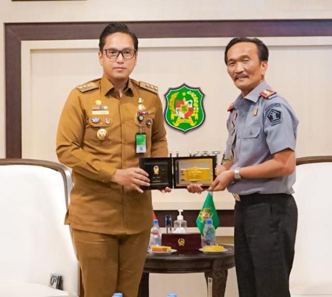 Wali Kota Medan Rico Waas saat menerima kunjungan pihak Kemenkumham Sumut