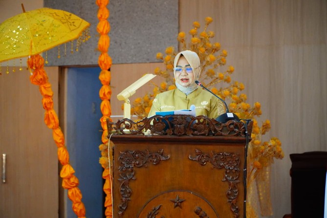 Wakil Bupati Tiorita Br. Surbakti