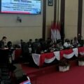 Afif Abdillah saat membacakan pendapatnya terkait ranperda Penyelenggaraan Pendidikan Pancasila dan Wawasan Kebangsaan dalam sidang paripurna DPRD Medan, Senin (10/11/2025)