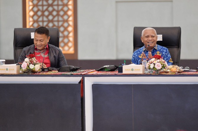 Wakil Gubernur Sumut Surya bersama Anggota DPRD RI Mardani Ali Sera. Foto: dokumen Dinas Kominfo Sumut