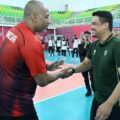 Gubernur Sumut Bobby Afif Nasution saat melihat pemusatan latihan Timnas Indonesia Bola Voli Putri di GOR Voli Sumut Sport Center yang dipersiapkan menghadapi event Sea Games