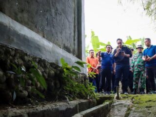 Warga Medan Tuntungan Keluhkan Banjir, Wali Kota Rico Waas Langsung Tawarkan Solusi