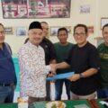 Tokoh Minang Sumatera Utara H. Farianda Putra Sinik, SE mendaftarkan diri menjadi calon Ketua Umum Badan Musyawarah Masyarakat Minang (BM-3) Sumatera Utara periode 2025-2030.