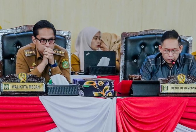 Wali Kota Medan Rico Waas bersama Ketua DPRD Medan Wong Chun Sen. Foto ; dokumen Dinas Kominfo Medan