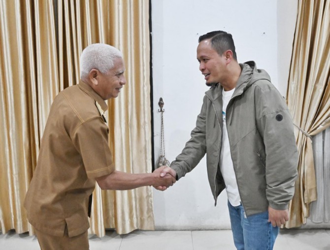 Wakil Gubernur Sumut Surya saat menerima kedatangan Wali Kota Pekanbaru. Foto; dokumen Dinas Kominfo Sumut