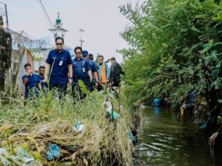Rico Waas Temukan Penyempitan Sungai Batuan Pemicu Banjir