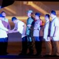 Gubernur Sumut Bobby Afif Nasution menyambut kedatangan Presiden Prabowo Subianto di Bandara Kuala Namu, Jumat (12/12/2025). Foto ; dokumen Dinas Kominfo Sumut