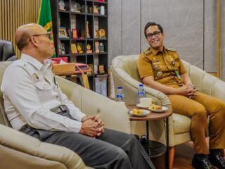 Wali Kota Medan Rico Waas saat menerima kunjungan Kepala Bapas Kelas 1 Medan di Balai Kota, Selasa (16/12/2025). Foto; dokumen Dinas Kominfo Medan