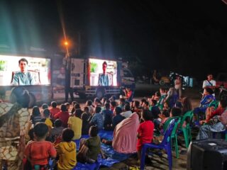 Pemprov Sumut Gelar Nonton Bareng untuk Relawan dan Pengungsi Banjir di Tapsel