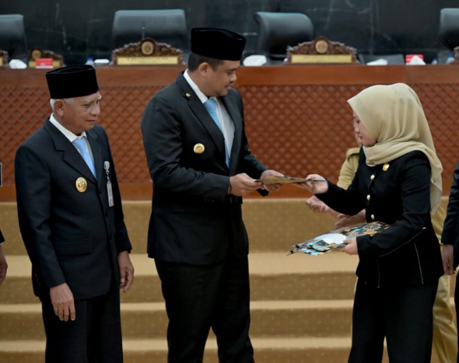 Pemerintah Provinsi (Pemprov) Sumatera Utara (Sumut) bersama DPRD Sumut menyetujui tiga Rancangan Peraturan Daerah (Ranperda) strategis.