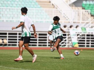 Duel Sengit Papan Tengah: PSMS Medan Tantang Persikad Depok di Pakansari