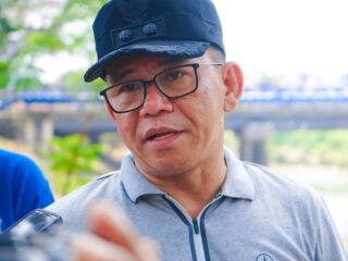 Pemko Medan Bergerak Cepat, Sampah Sungai Deli Dikeruk Total