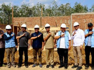 Dirut PTPN IV Dan Presenter Kick Andy Puji Langkah Cepat Gus Irawan Hadirkan Huntap Bagi Korban Banjir