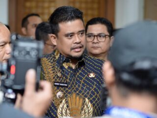 Susuri Sungai Babura, Rico Waas Janji Tuntaskan Keluhan Warga