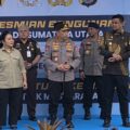 Kapolri Kirim 22 Kontainer Bantuan untuk Korban Bencana di Sumatera