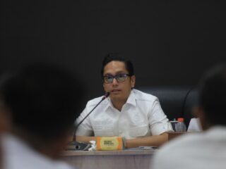 Rico Waas Ultimatum Camat, Tak Ada Lagi Sampah Berserakan di Medan