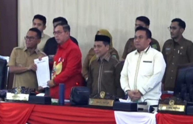 DPRD Kota Medan resmi mengajukan rancangan peraturan daerah (Ranperda) inisiatif tentang perubahan Perda Nomor 4 Tahun 2012 tentang Sistem Kesehatan Kota Medan dalam rapat paripurna, Senin (2/3/2026), di Gedung DPRD Medan.