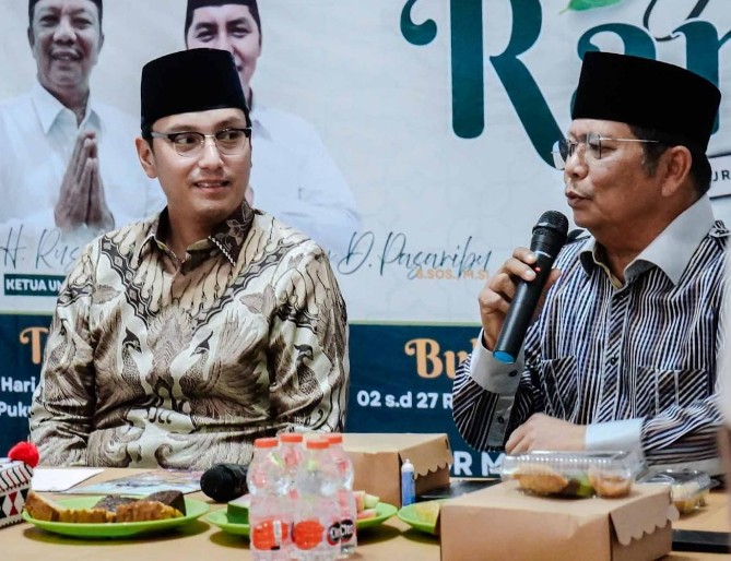 Wali Kota Medan Rico Tri Putra Bayu Waas menghadiri kegiatan buka puasa bersama Korps Alumni Himpunan Mahasiswa Islam (KAHMI) Sumatera Utara yang digelar di Taman Setia Budi Indah II, Kamis (12/3/2026).